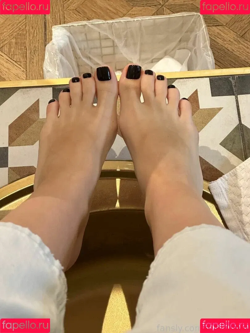 Kriss1one / Krissone / kriss1onee Onlyfans Photo Gallery 
