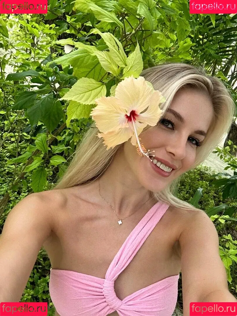 Kriss1one / Krissone / kriss1onee Onlyfans Photo Gallery 