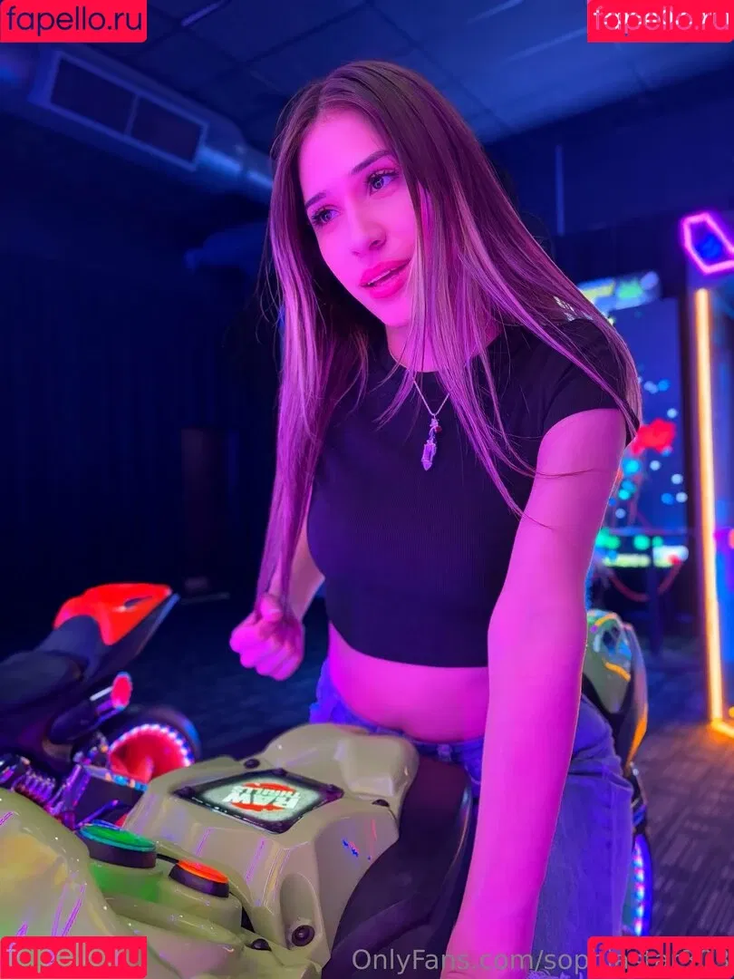sophiaa.303 / sophiastar303 Onlyfans Photo Gallery 