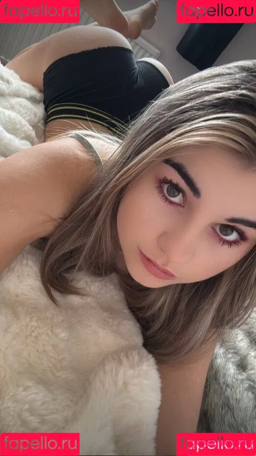 Skye / Skye Doll / dolly6.6 / skyepastapins / skyesharp Onlyfans Photo Gallery 