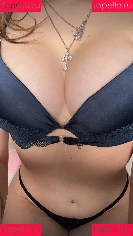 Skye / Skye Doll / dolly6.6 / skyepastapins / skyesharp Onlyfans Photo Gallery 