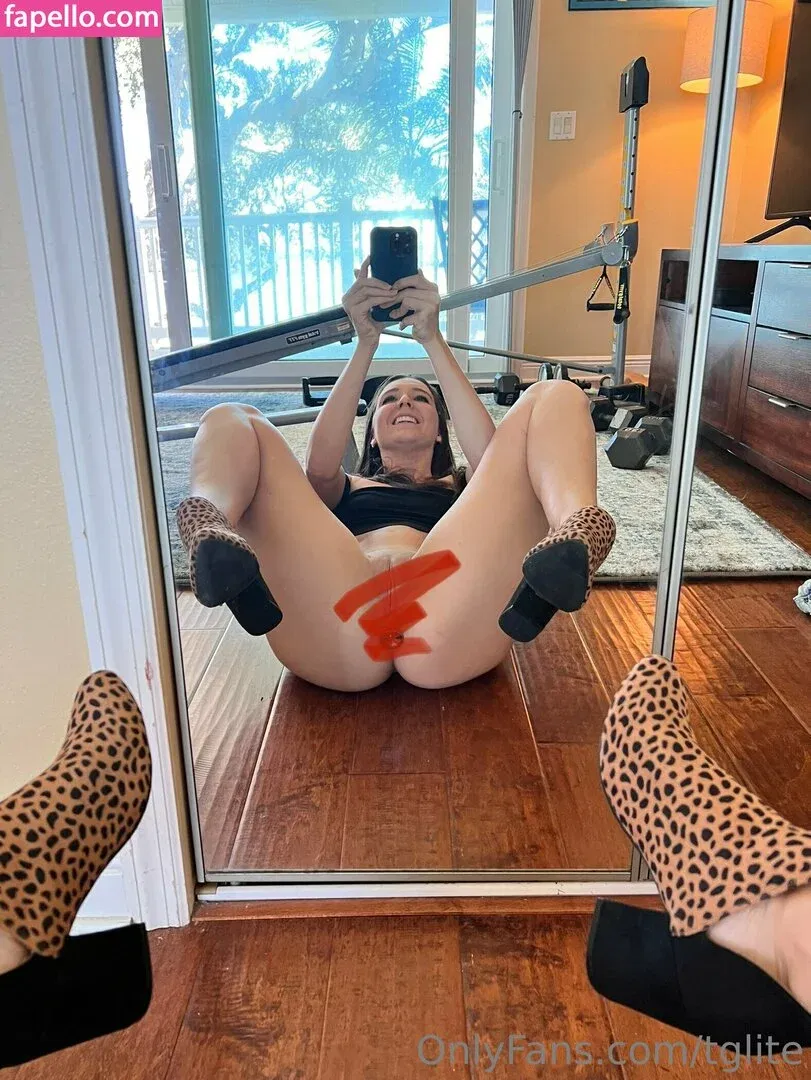 tglianguite / tglite Onlyfans Photo Gallery 