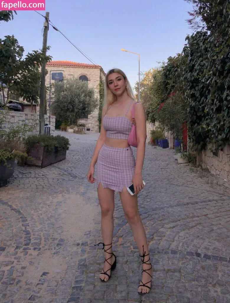 eda_sweet / edaa_sweet Onlyfans Photo Gallery 