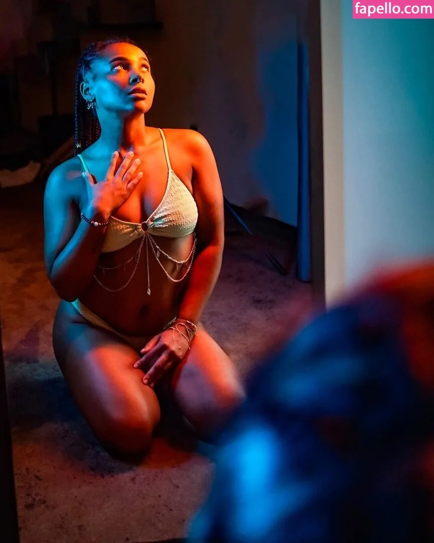 graefiin_melanin / graefiinmelanin Onlyfans Photo Gallery 