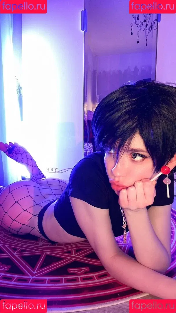 Alexandra Bodler / Caterpillar / caterpillar_cos / caterpillarcos Onlyfans Photo Gallery 