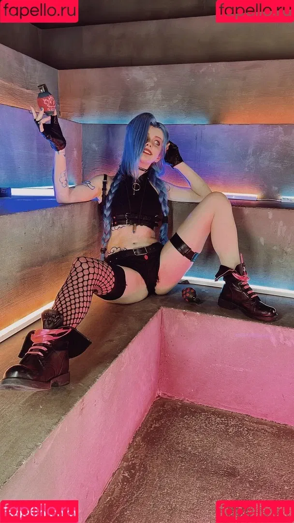 Alexandra Bodler / Caterpillar / caterpillar_cos / caterpillarcos Onlyfans Photo Gallery 