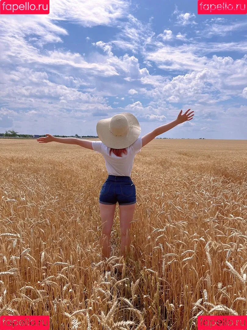 Alexandra Bodler / Caterpillar / caterpillar_cos / caterpillarcos Onlyfans Photo Gallery 