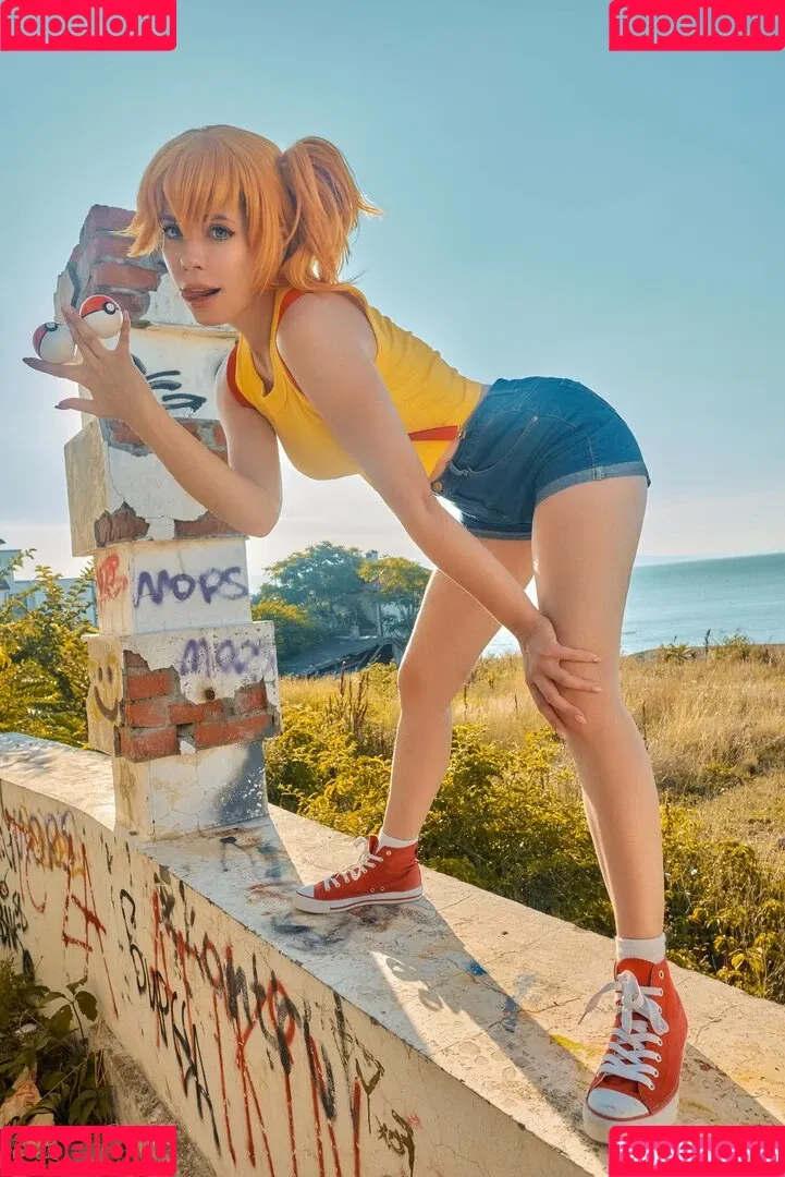 Alexandra Bodler / Caterpillar / caterpillar_cos / caterpillarcos Onlyfans Photo Gallery 
