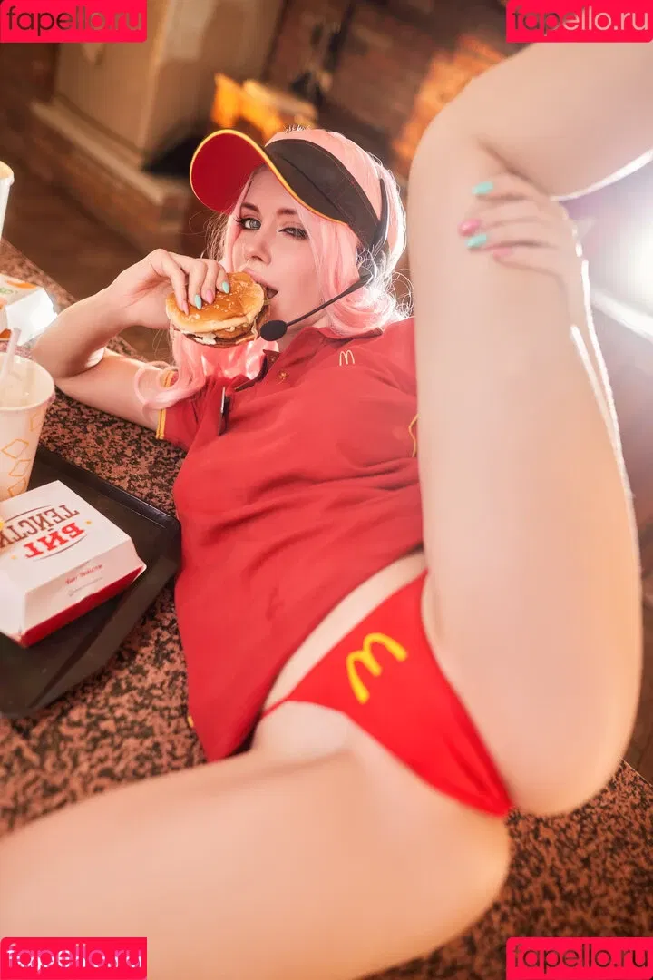 Alexandra Bodler / Caterpillar / caterpillar_cos / caterpillarcos Onlyfans Photo Gallery 