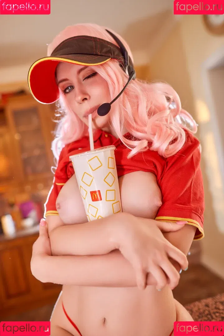Alexandra Bodler / Caterpillar / caterpillar_cos / caterpillarcos Onlyfans Photo Gallery 
