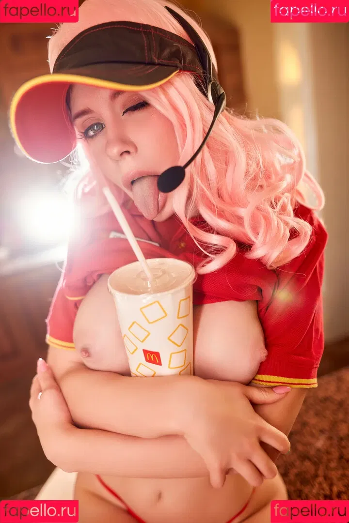Alexandra Bodler / Caterpillar / caterpillar_cos / caterpillarcos Onlyfans Photo Gallery 