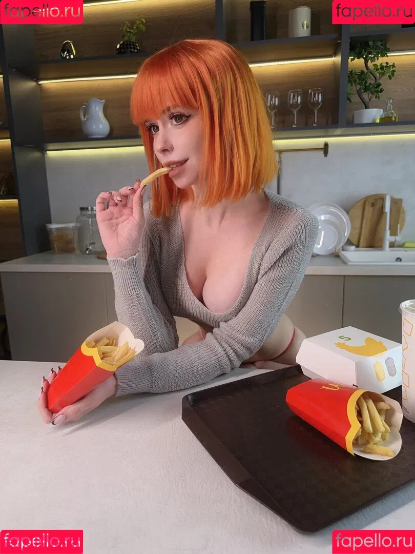 Alexandra Bodler / Caterpillar / caterpillar_cos / caterpillarcos Onlyfans Photo Gallery 