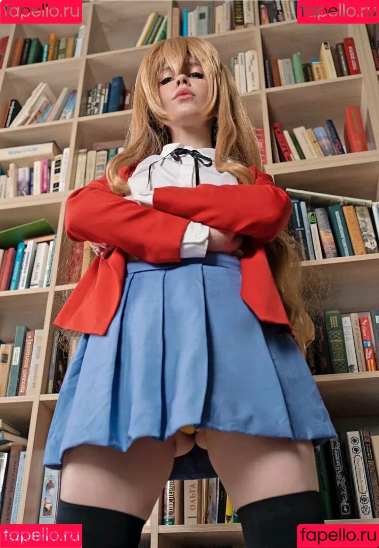 Alexandra Bodler / Caterpillar / caterpillar_cos / caterpillarcos Onlyfans Photo Gallery 