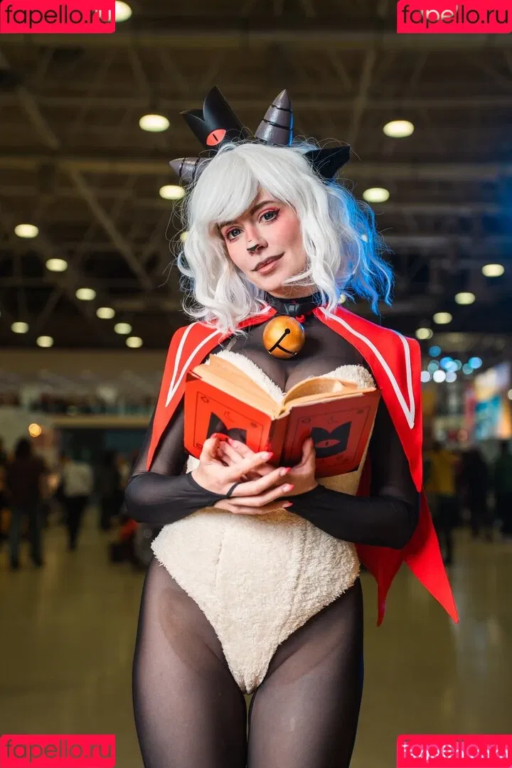 Alexandra Bodler / Caterpillar / caterpillar_cos / caterpillarcos Onlyfans Photo Gallery 