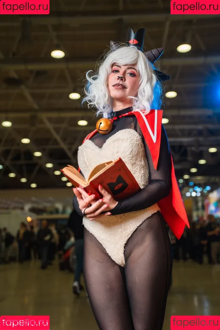 Alexandra Bodler / Caterpillar / caterpillar_cos / caterpillarcos Onlyfans Photo Gallery 