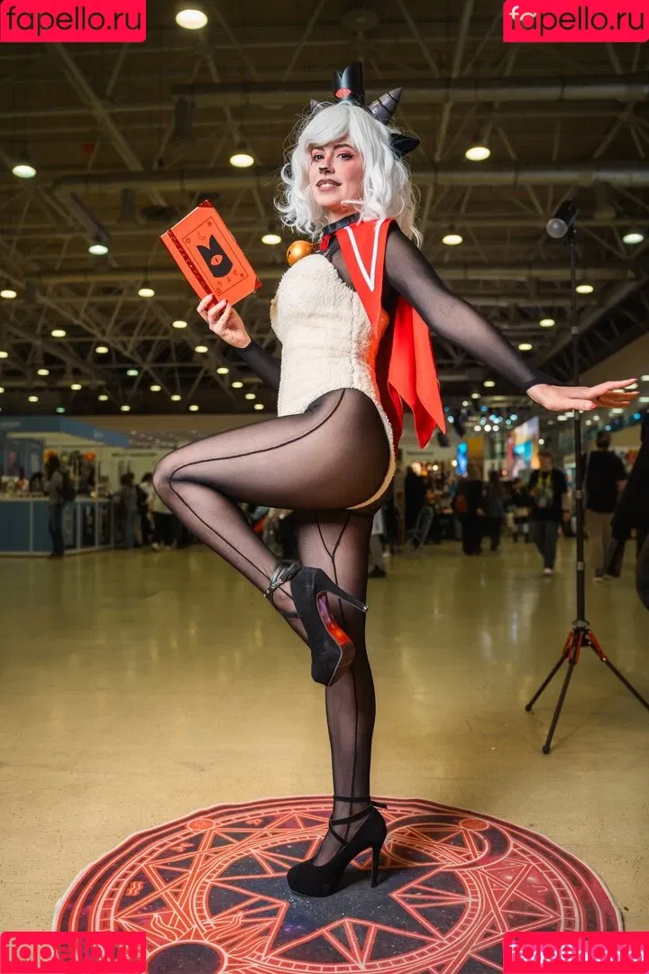 Alexandra Bodler / Caterpillar / caterpillar_cos / caterpillarcos Onlyfans Photo Gallery 