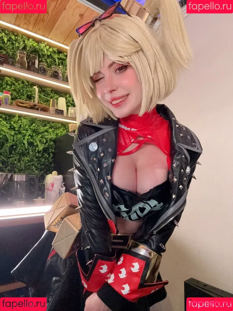 Alexandra Bodler / Caterpillar / caterpillar_cos / caterpillarcos Onlyfans Photo Gallery 