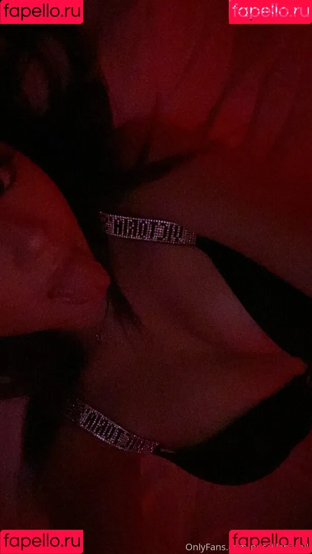 PriscillaHazell / luxuraa Onlyfans Photo Gallery 