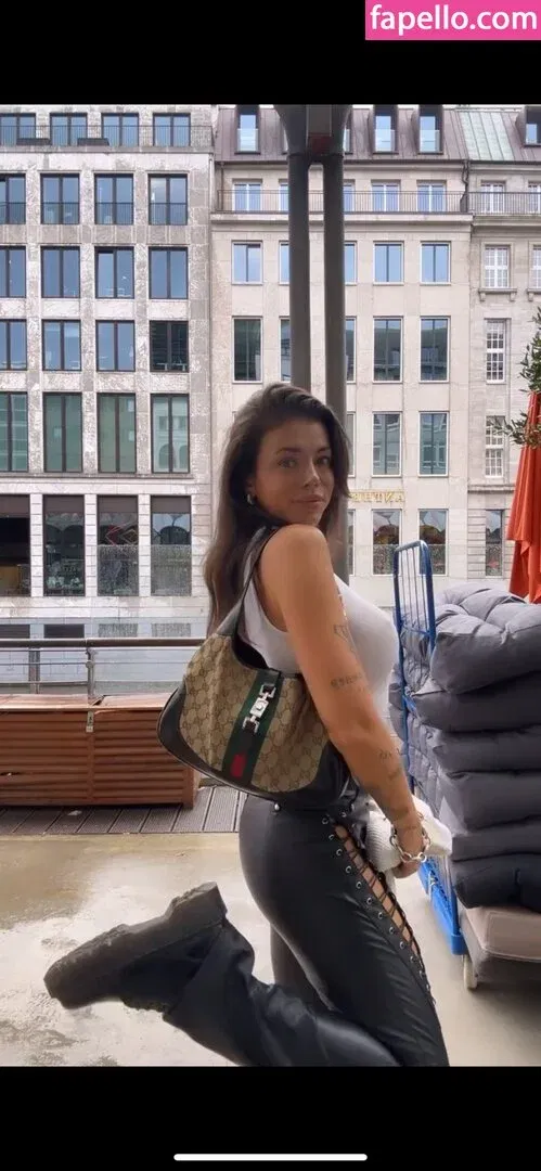 Honeybumofficial / honeybum_69 / posts Onlyfans Photo Gallery 