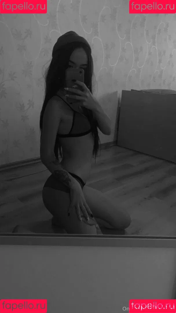 kat_fox / katrinafox Onlyfans Photo Gallery 