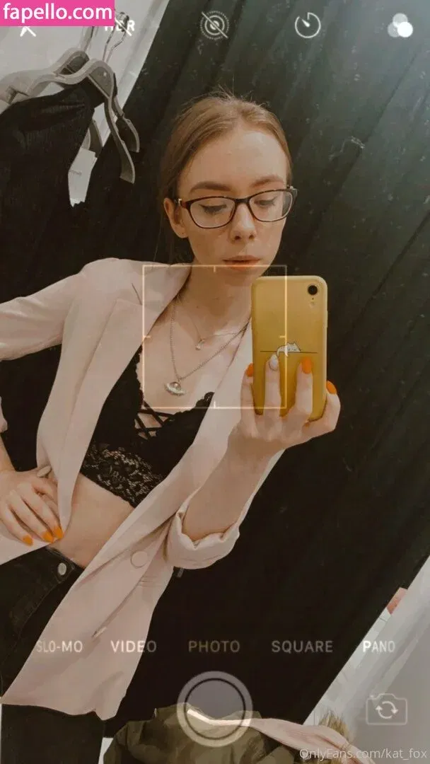 kat_fox / katrinafox Onlyfans Photo Gallery 