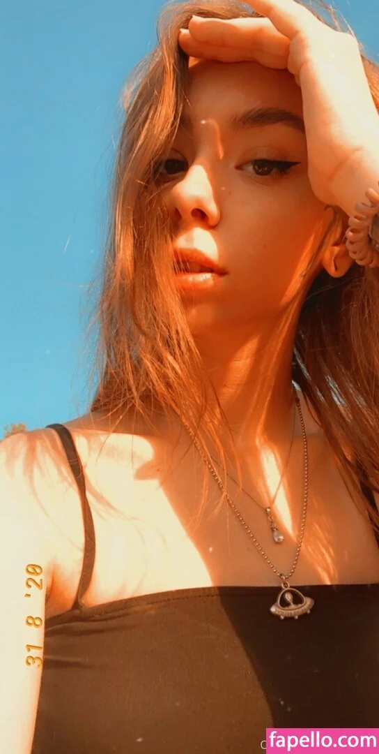 kat_fox / katrinafox Onlyfans Photo Gallery 