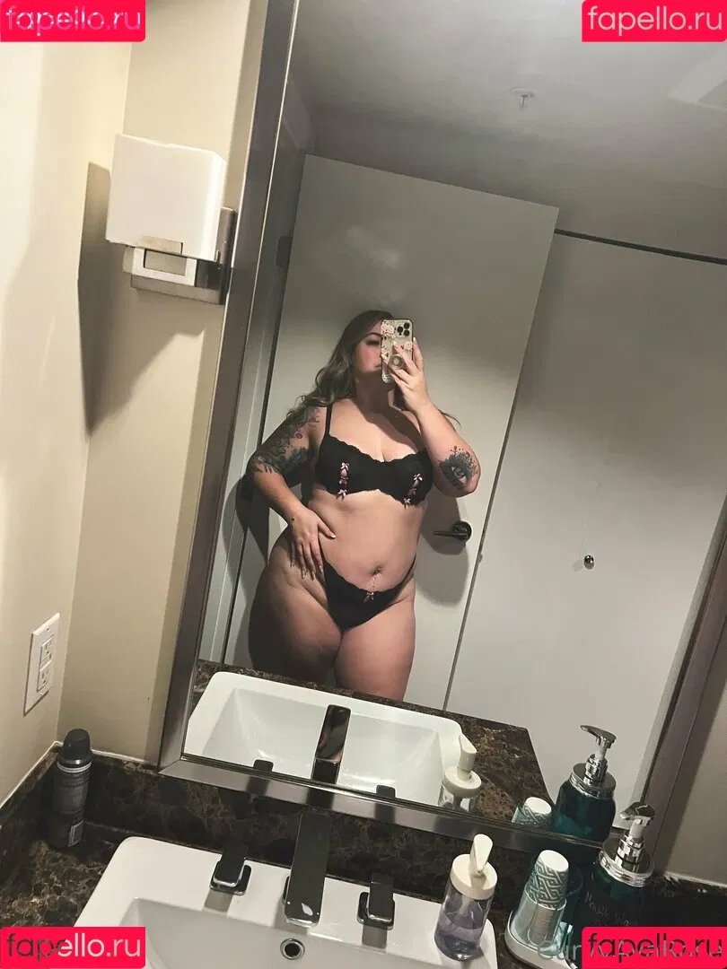 ava.rose.xo / its.avaaxo Onlyfans Photo Gallery 