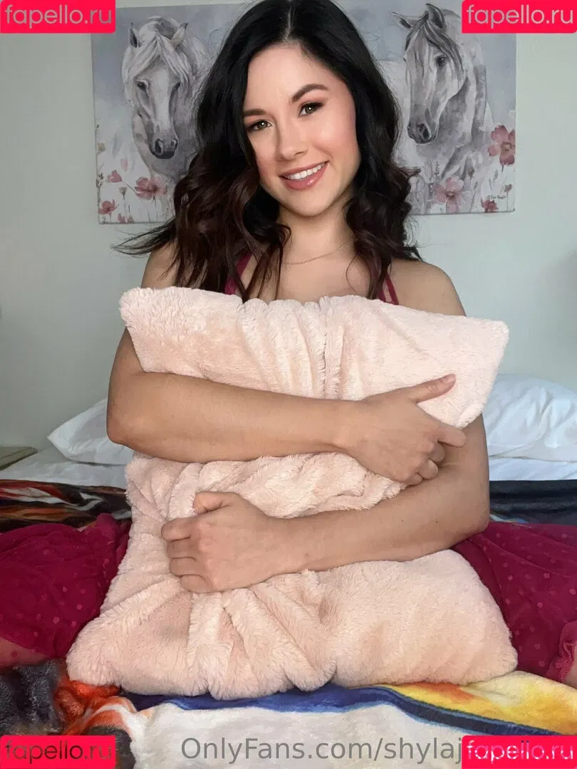 shylajennings / shylajenningsxo Onlyfans Photo Gallery 