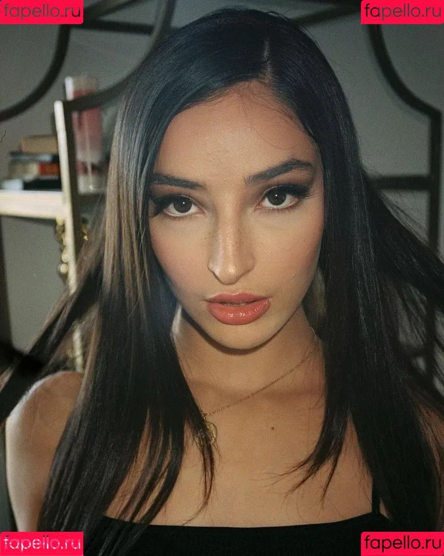 Emily Willis / emilywillisx3 / emilywillisxoxo / emilywillisxxx Onlyfans Photo Gallery 