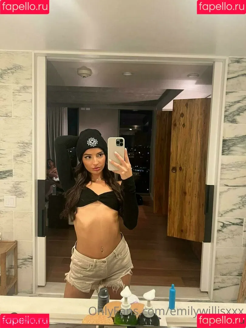Emily Willis / emilywillisx3 / emilywillisxoxo / emilywillisxxx Onlyfans Photo Gallery 
