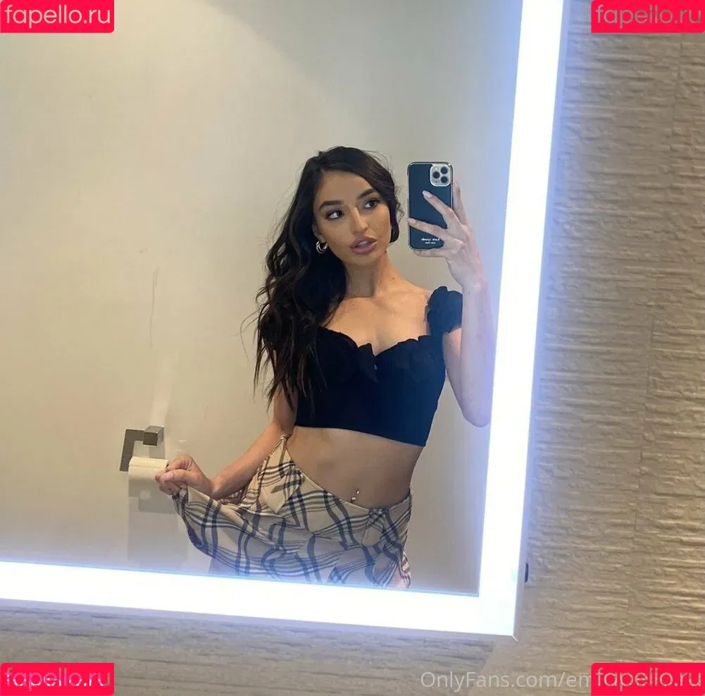 Emily Willis / emilywillisx3 / emilywillisxoxo / emilywillisxxx Onlyfans Photo Gallery 