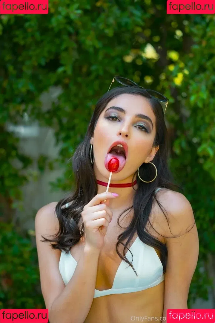Emily Willis / emilywillisx3 / emilywillisxoxo / emilywillisxxx Onlyfans Photo Gallery 