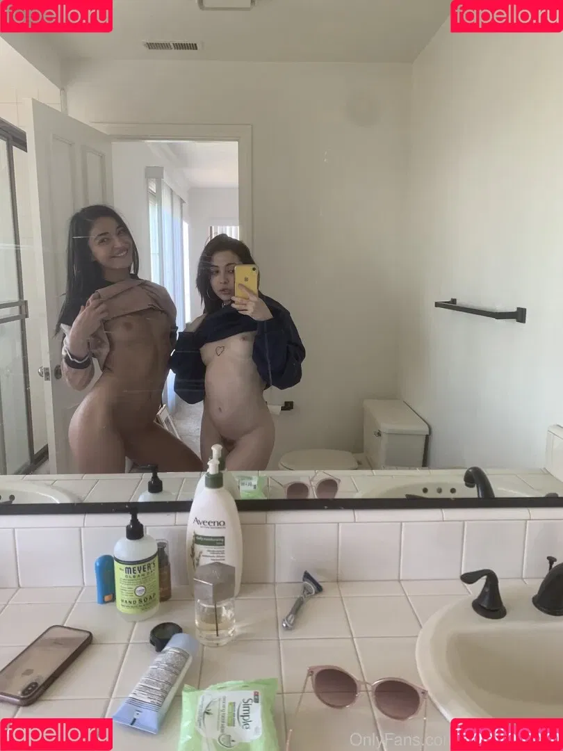 Emily Willis / emilywillisx3 / emilywillisxoxo / emilywillisxxx Onlyfans Photo Gallery 