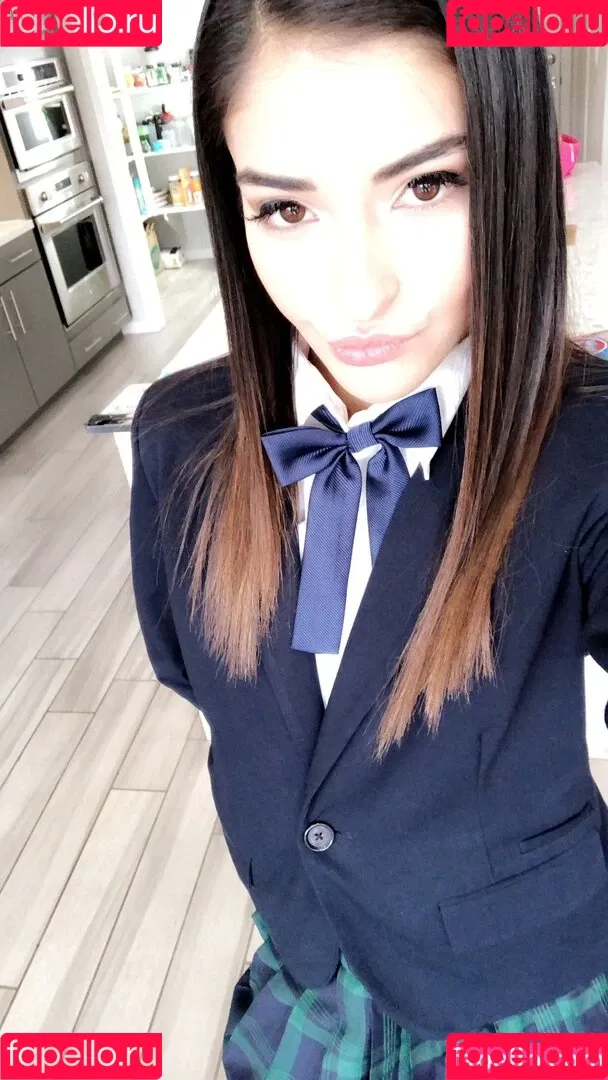 Emily Willis / emilywillisx3 / emilywillisxoxo / emilywillisxxx Onlyfans Photo Gallery 