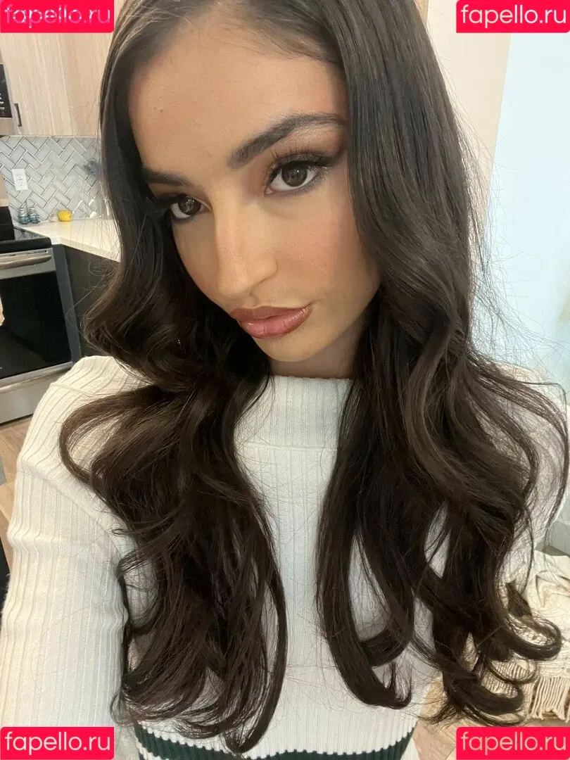 Emily Willis / emilywillisx3 / emilywillisxoxo / emilywillisxxx Onlyfans Photo Gallery 