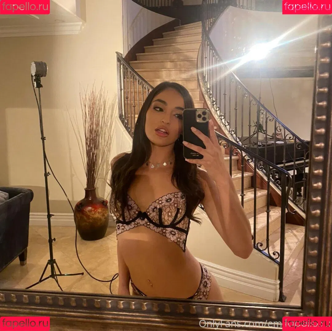 Emily Willis / emilywillisx3 / emilywillisxoxo / emilywillisxxx Onlyfans Photo Gallery 