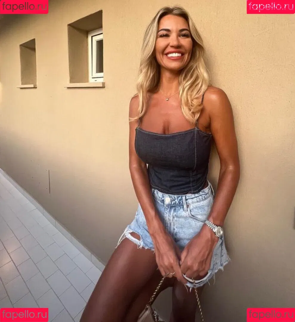 Christine McGuinness / mrscmcguinness Onlyfans Photo Gallery 
