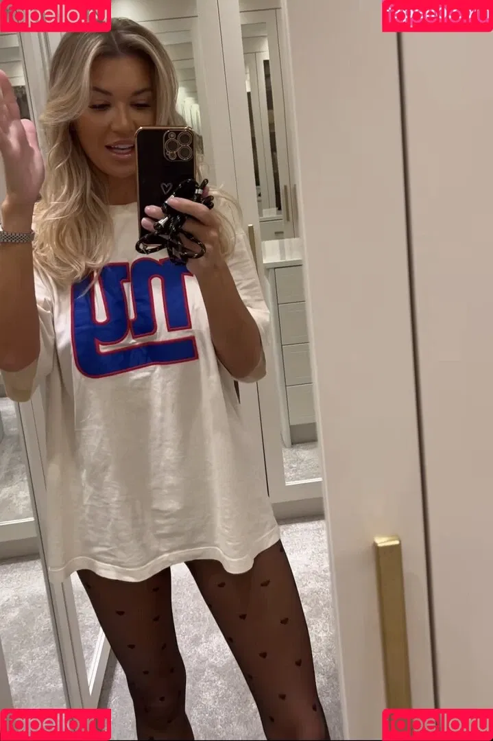 Christine McGuinness / mrscmcguinness Onlyfans Photo Gallery 
