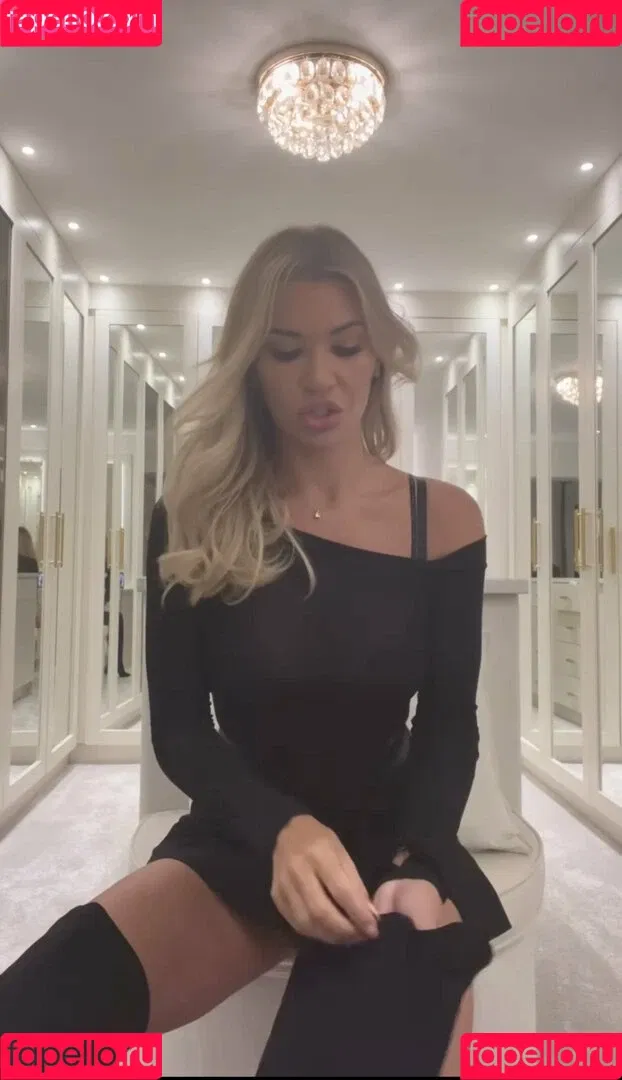 Christine McGuinness / mrscmcguinness Onlyfans Photo Gallery 