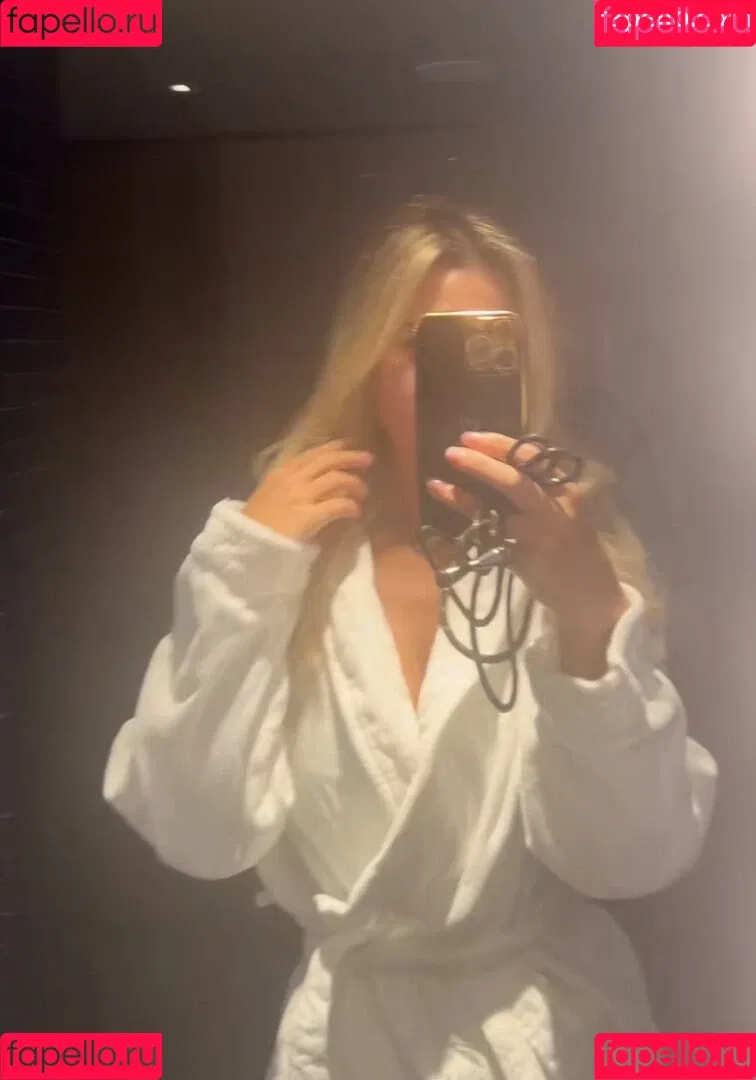 Christine McGuinness / mrscmcguinness Onlyfans Photo Gallery 