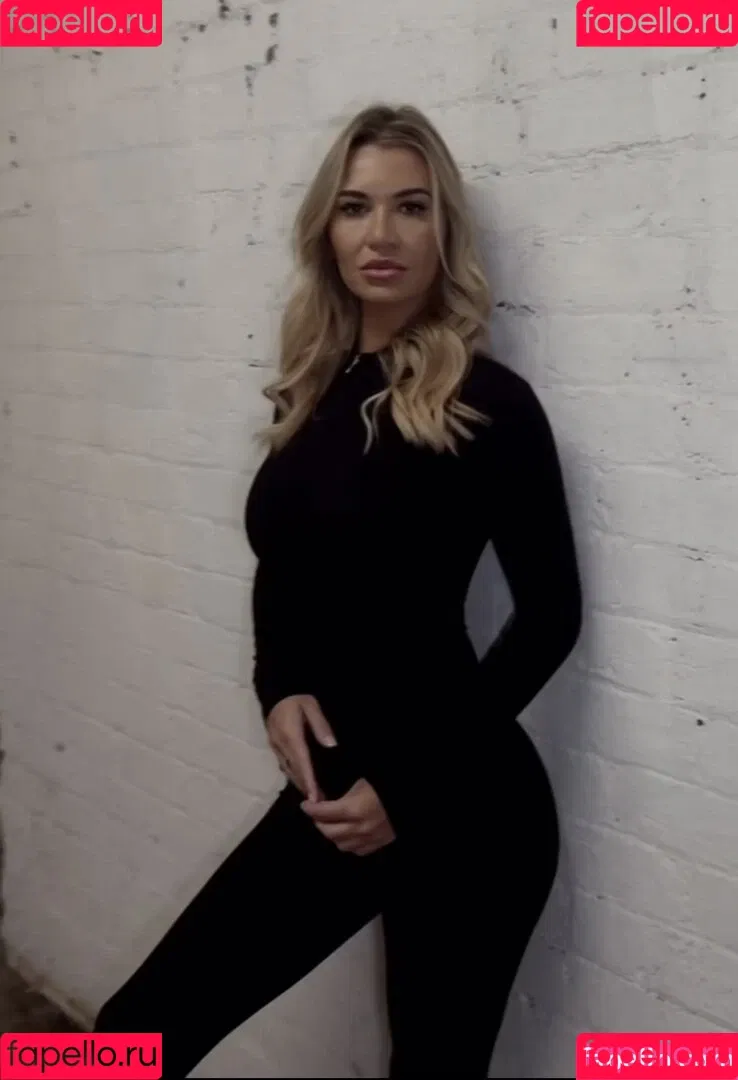 Christine McGuinness / mrscmcguinness Onlyfans Photo Gallery 