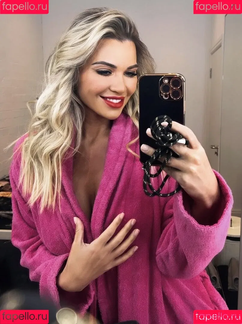 Christine McGuinness / mrscmcguinness Onlyfans Photo Gallery 