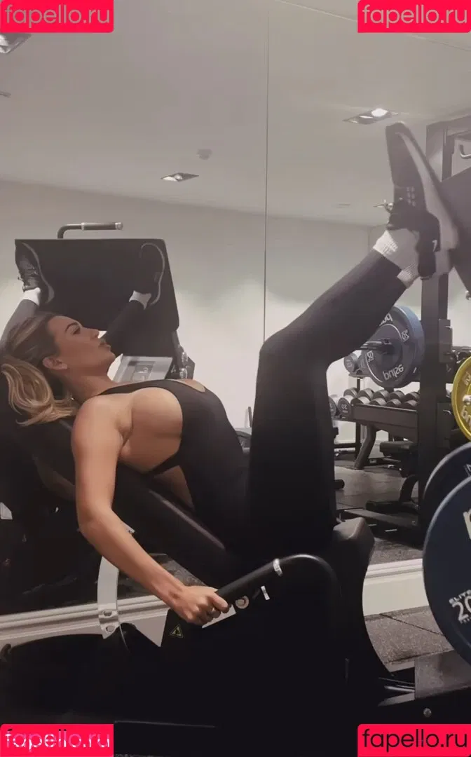 Christine McGuinness / mrscmcguinness Onlyfans Photo Gallery 