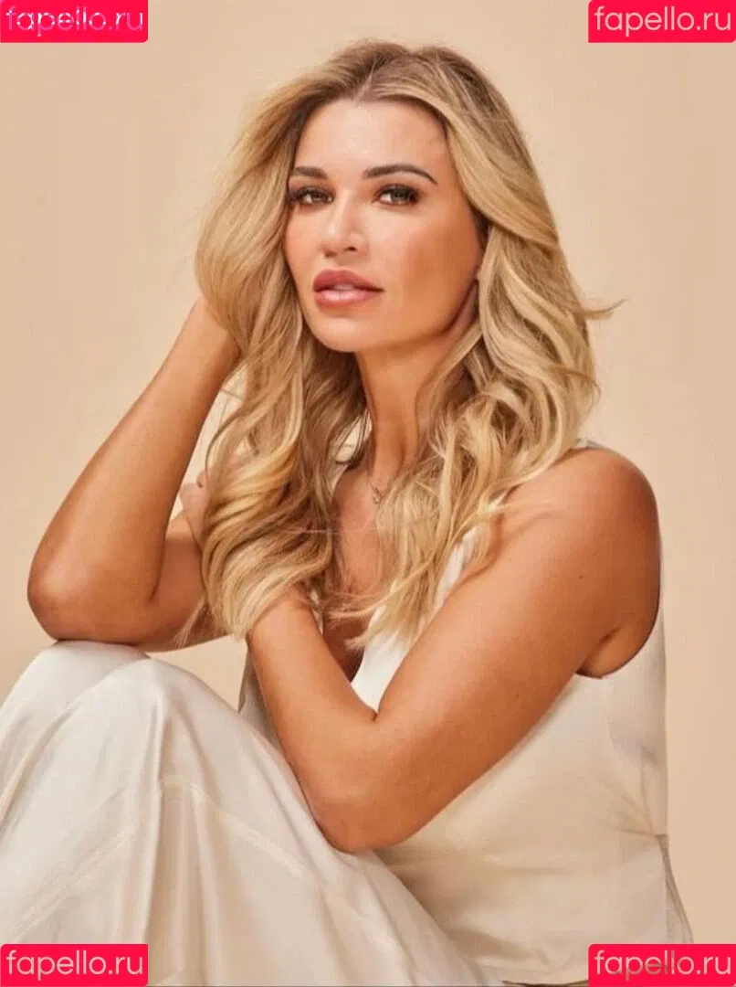 Christine McGuinness / mrscmcguinness Onlyfans Photo Gallery 