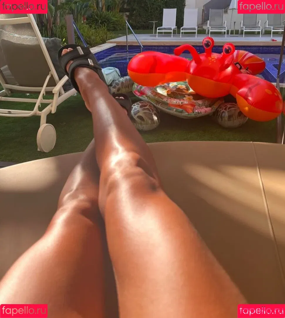 Christine McGuinness / mrscmcguinness Onlyfans Photo Gallery 