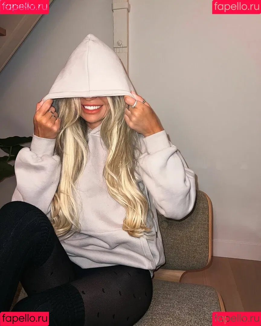 Christine McGuinness / mrscmcguinness Onlyfans Photo Gallery 