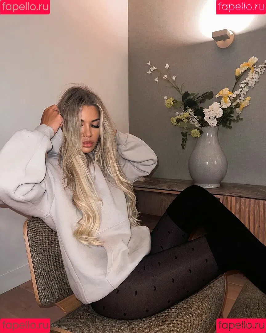 Christine McGuinness / mrscmcguinness Onlyfans Photo Gallery 