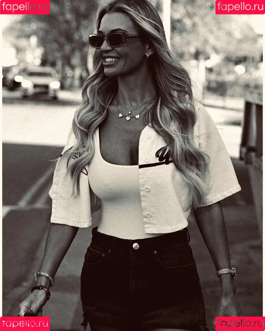 Christine McGuinness / mrscmcguinness Onlyfans Photo Gallery 