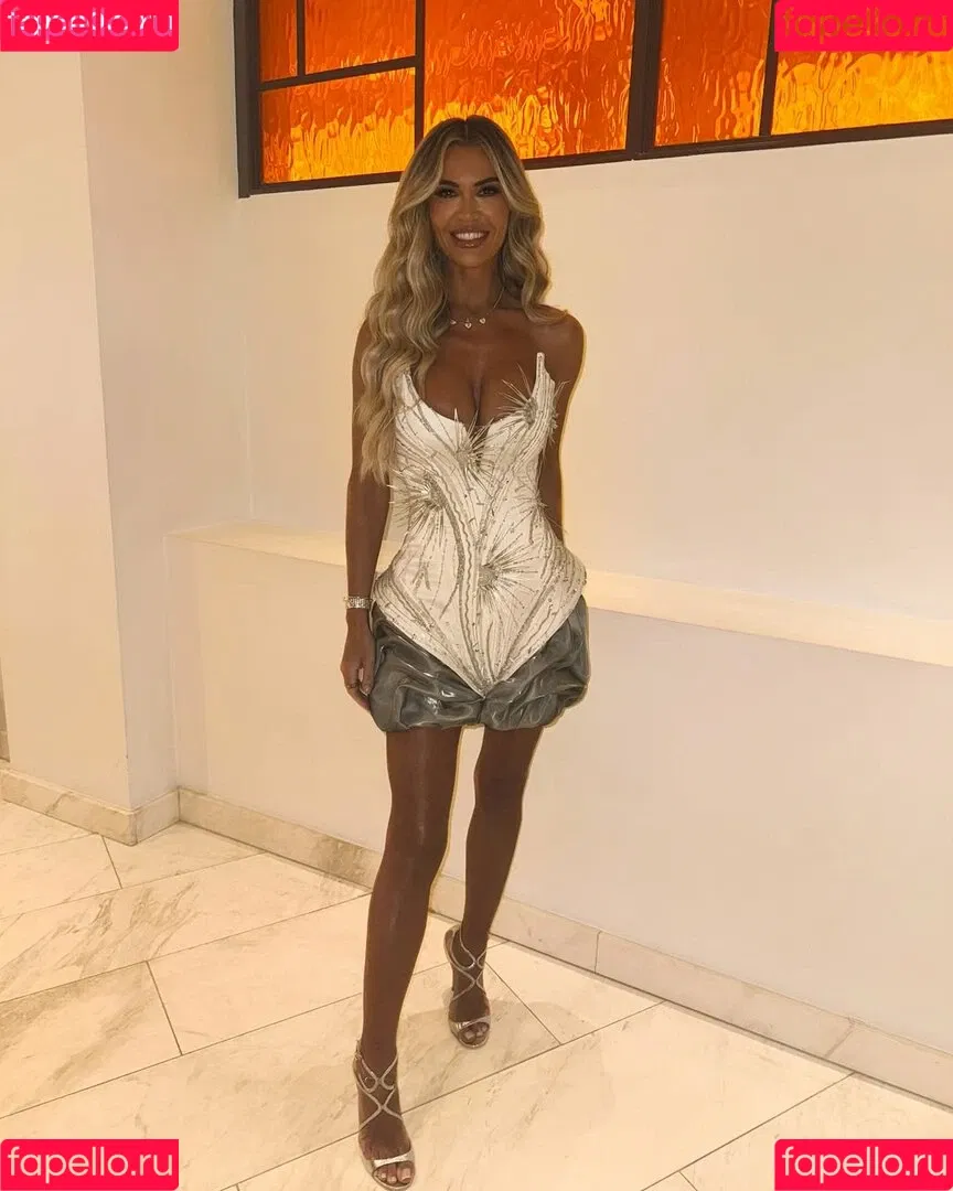 Christine McGuinness / mrscmcguinness Onlyfans Photo Gallery 