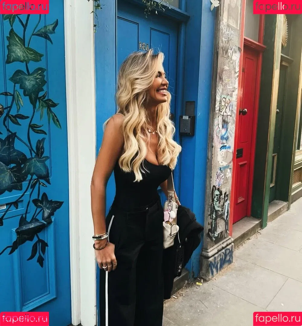 Christine McGuinness / mrscmcguinness Onlyfans Photo Gallery 